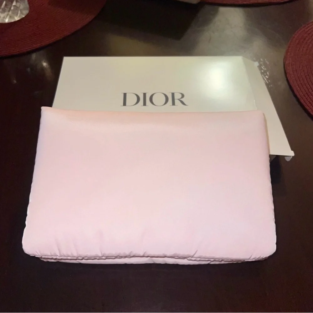 Christian Dior Beauty Pink Nylon Clutch NEW - Picture 3 of 9
